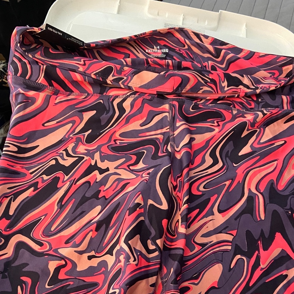 Under Armour Women's Athletic Shorts - Pink & Black Swirl 2x